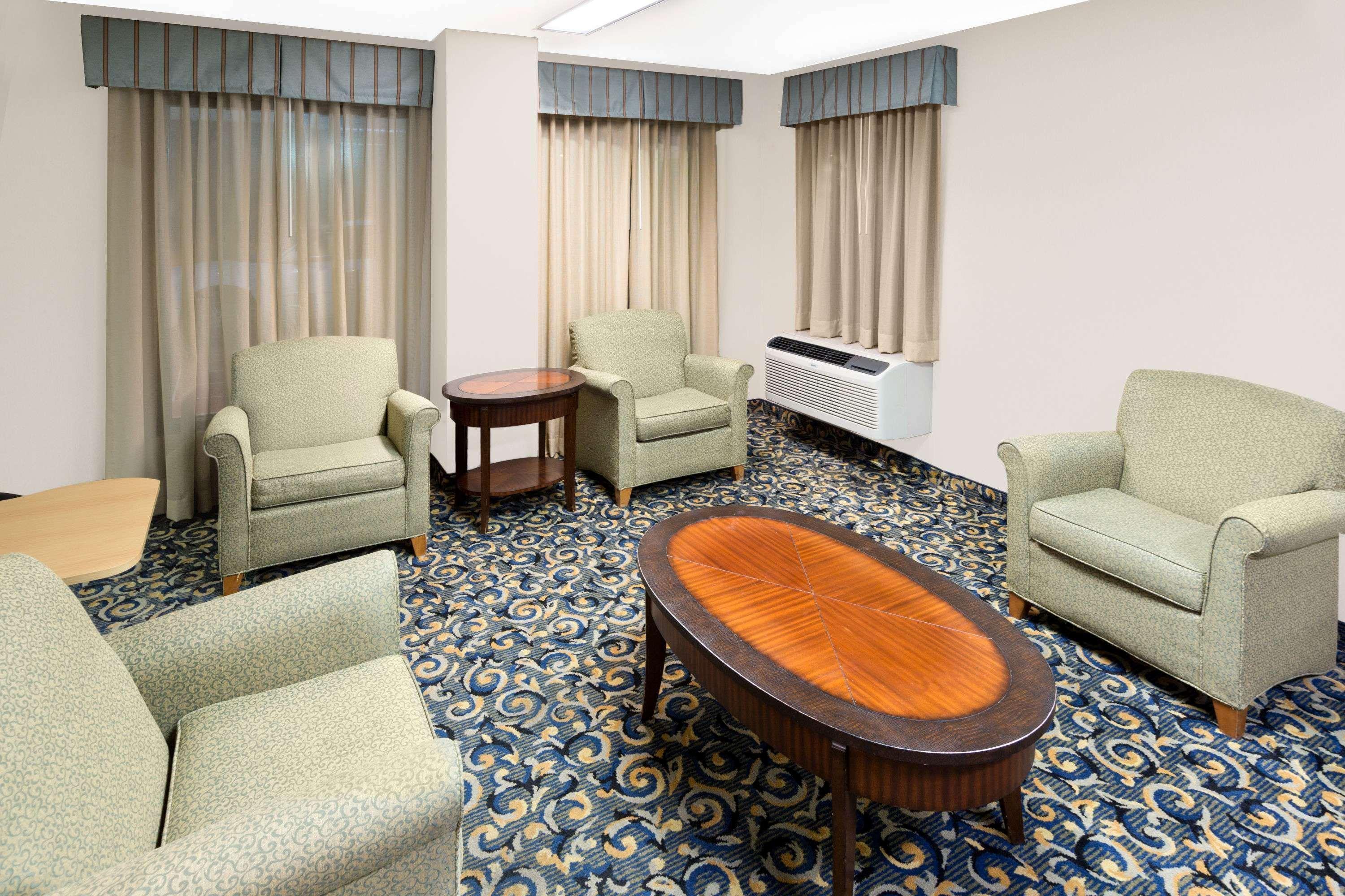 Super 8 By Wyndham Hattiesburg South Экстерьер фото